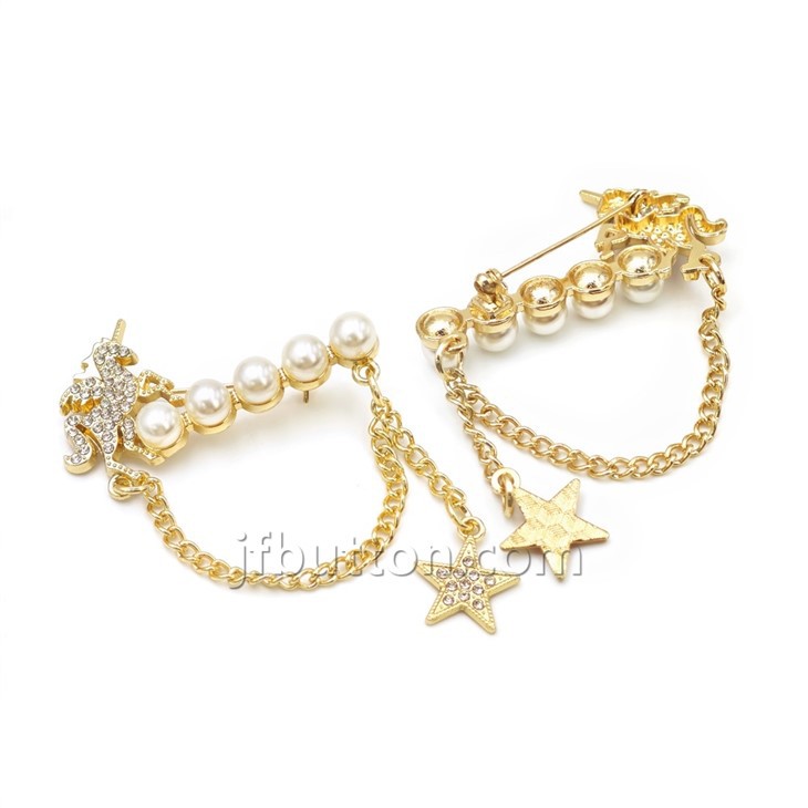 Stylish Brooches And Pins